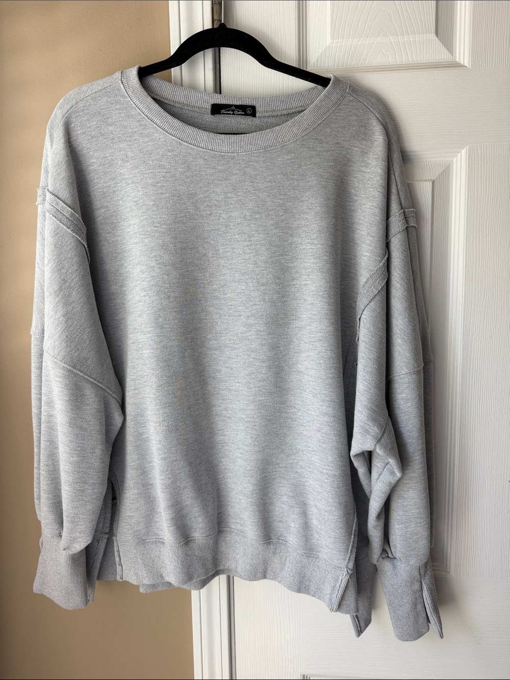 Women's Light Gray Oversized Crewneck Sweatshirt